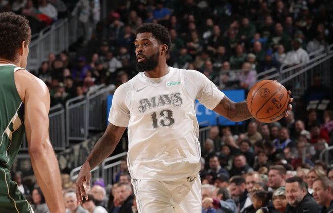 开云体育下载-关于达拉斯独行侠训练开放日；加时末段外线爆发引欢呼；亚冠在即；资深球员宣示担当的信息