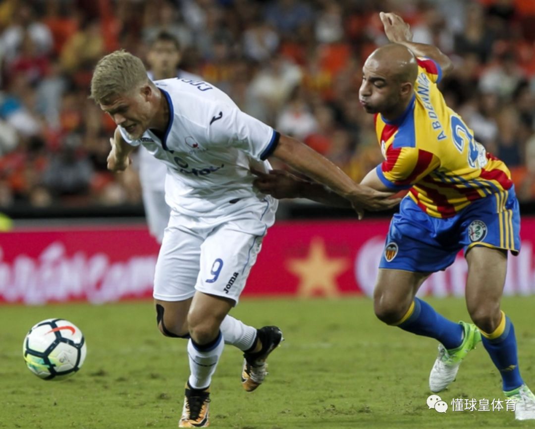 开云下载-阿贾克斯训练开放日，清晨豪取连胜引欢呼，国王杯在即，赛程密集仍需轮换(阿贾克斯vs沙尔克比分)