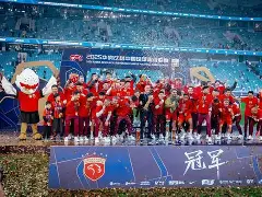 造反伦纳德撕扯泰伦卢 造反伦纳德撕扯泰伦卢